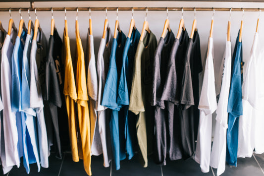 How to Build a Capsule Wardrobe with T-Shirts