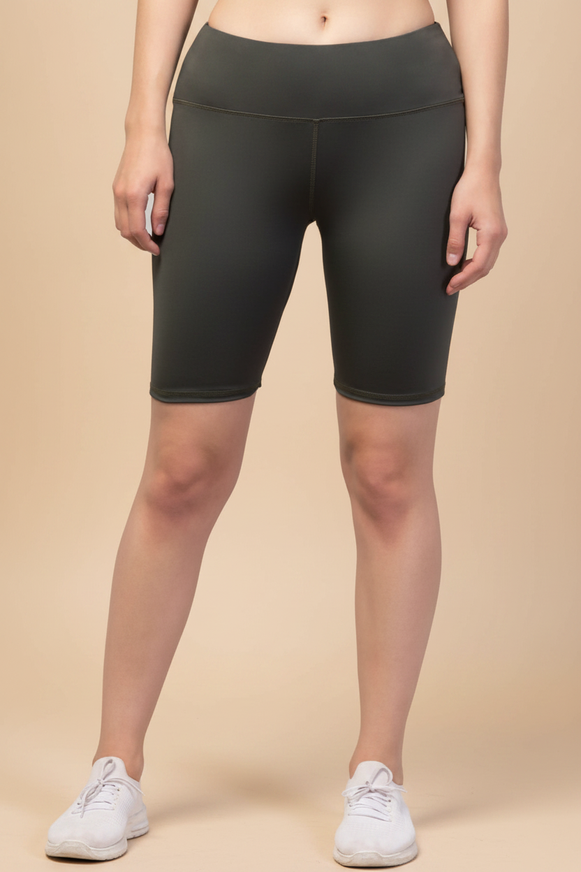 Snuggle Spot Women's Polyester Solid Above Knee High-Rise Shorts (Green)