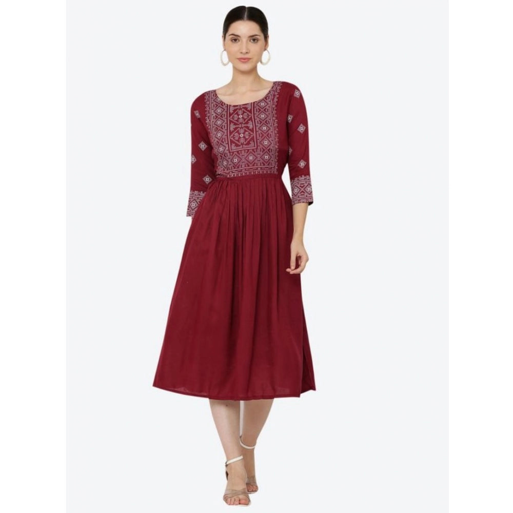 Snuggle Spot Women's Casual Rayon 3-4th Sleeves Kurti (Maroon)