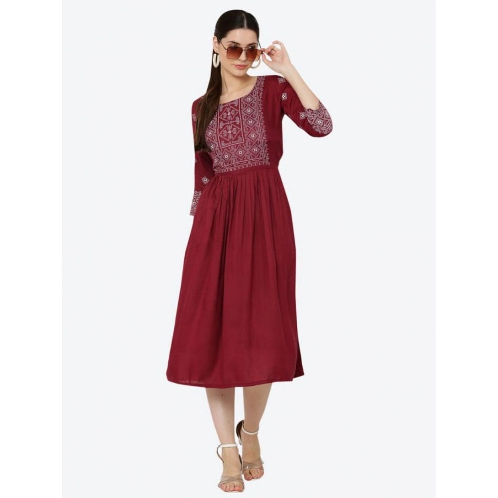 Snuggle Spot Women's Casual Rayon 3-4th Sleeves Kurti (Maroon)