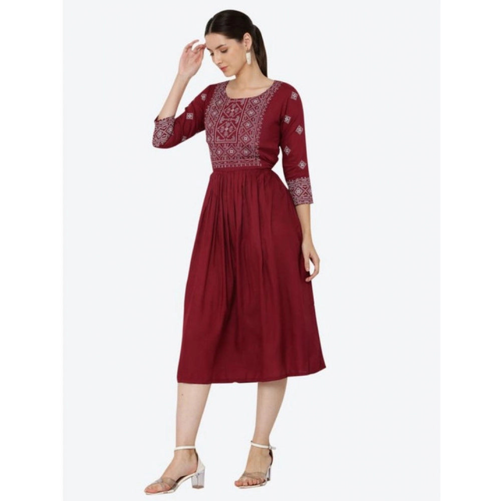 Snuggle Spot Women's Casual Rayon 3-4th Sleeves Kurti (Maroon)