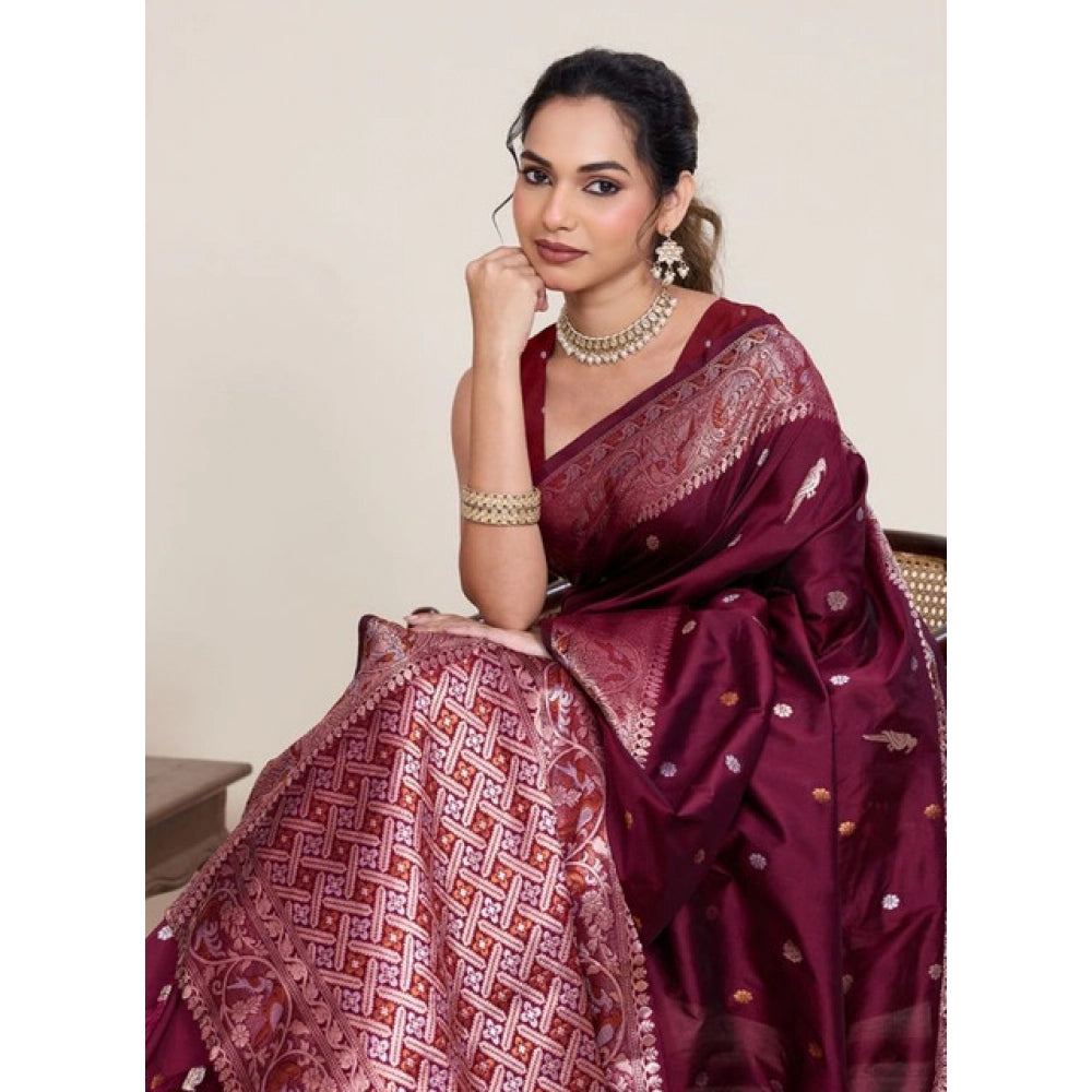Snuggle Spot Women's Jacquard Woven Saree With Unstitched Blouse 5.5Mtr (Maroon)