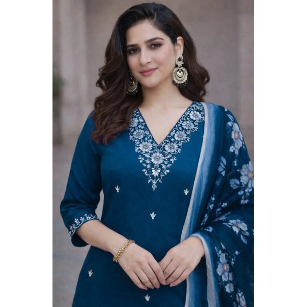 Snuggle Spot Women's Chanderi Silk Ethnic Motif V-Neck 3/4th Sleeve Kurti With Pant Dupatta Set (Teal)