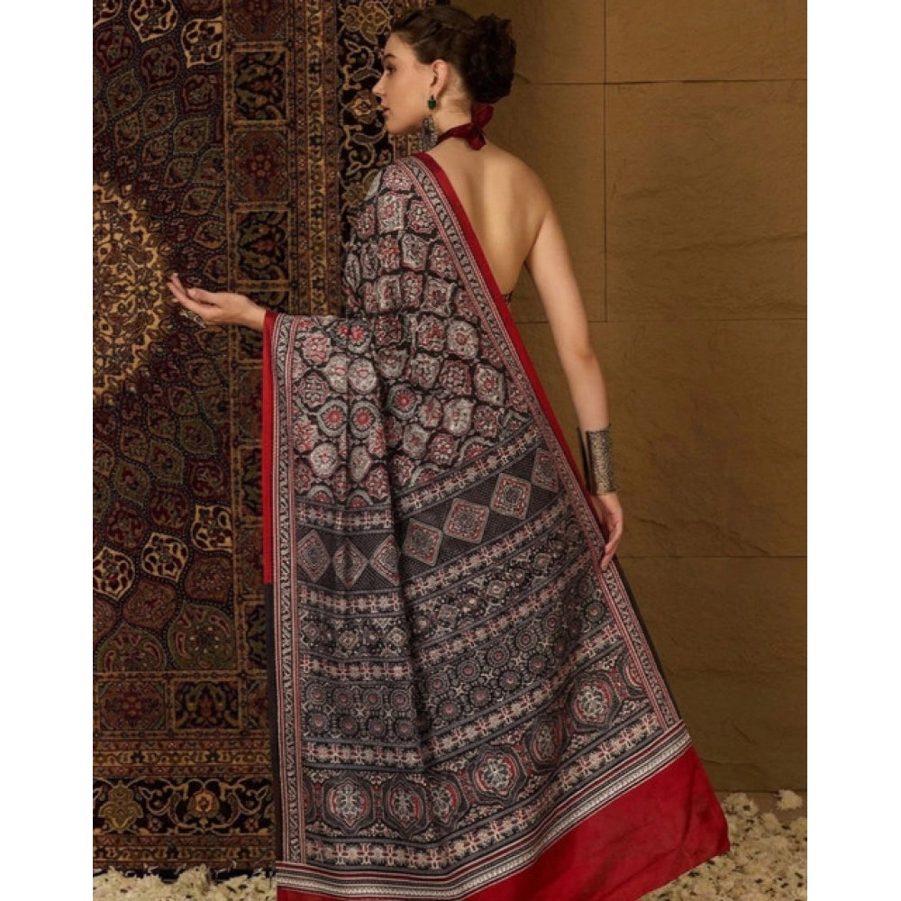 Snuggle Spot Women's Crepe Printed Saree With Unstitched Blouse 5.5Mtr (Multicolor)