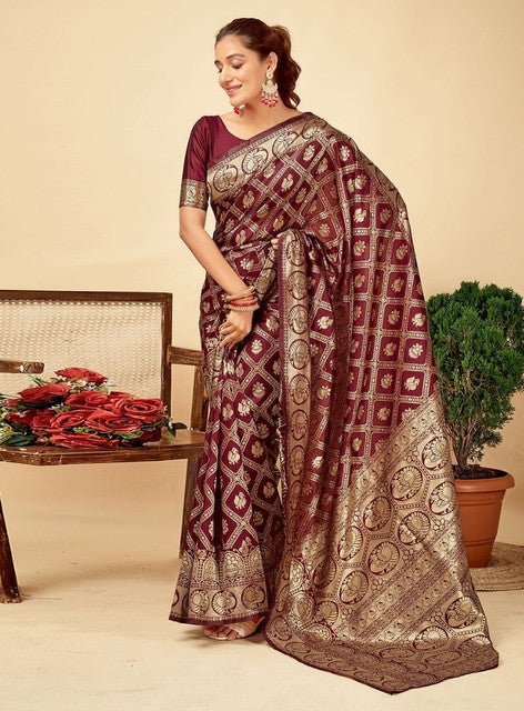Snuggle SpotWomen's Jacquard Printed Saree With Unstitched Blouse 5.5Mtr (Maroon)