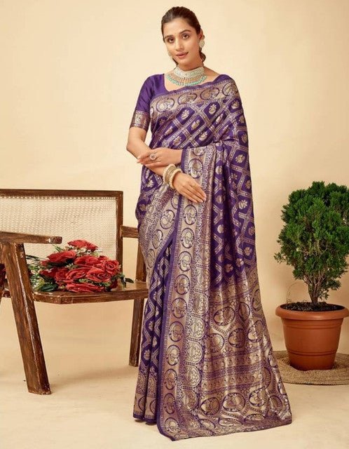 Snuggle SpotWomen's Jacquard Printed Saree With Unstitched Blouse 5.5Mtr (Purple)